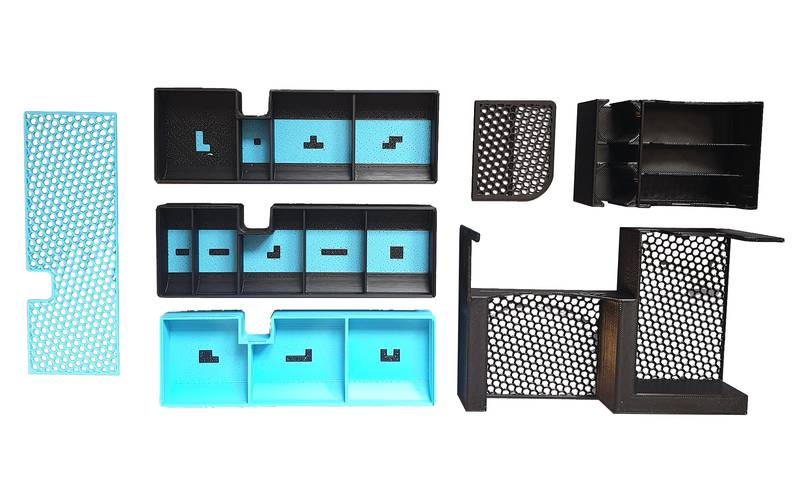 Project L + Ghost Piece + Finesse + oba Ambassador Packy + Phoenix - insert pro hru Barva: Kombinace černé a modré