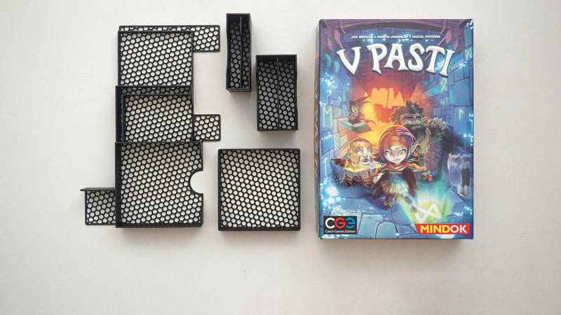 V pasti - insert pro hru