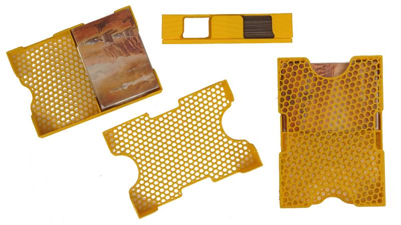 Zásobník karet DVOJITÝ Barva: Černá, Rozměr karty (Diamond obaly): 56 x 87 (Purple: American Standard), Výška balíčku (počet karet neobalených/obalených): 29 mm