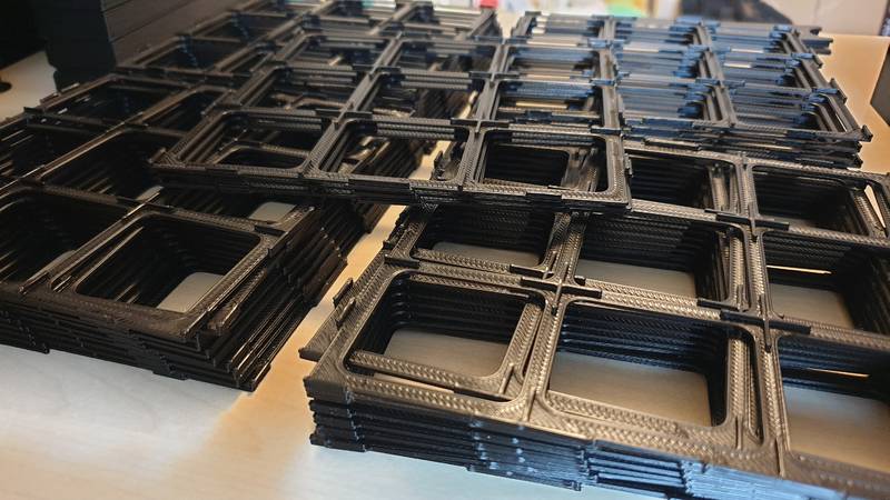 Mřížka pro Karak / Carcassonne / Ostrov Skye Barva mřížky: Černá, Počet: 20