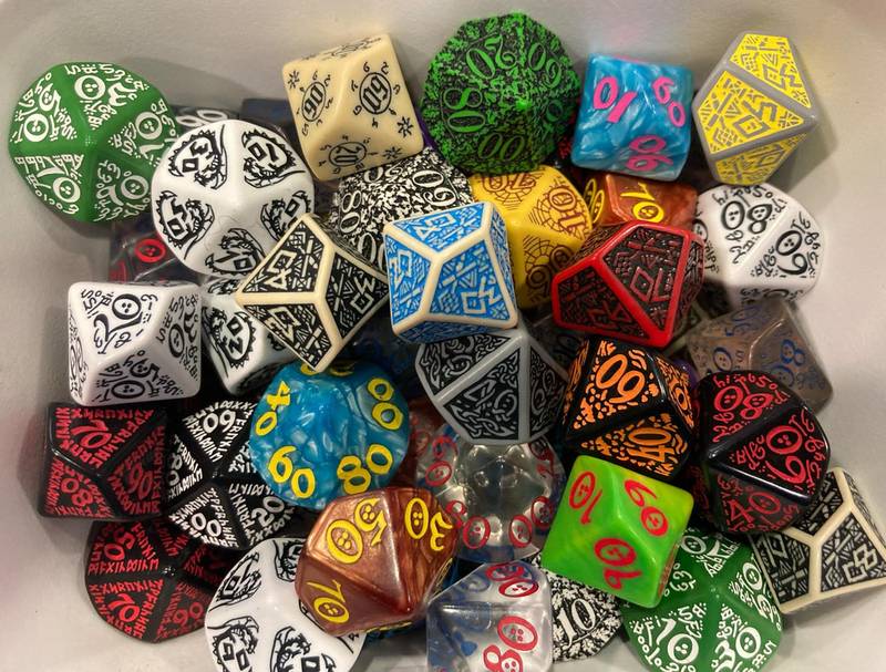 Kostka D10 procentuální 16mm zdobená