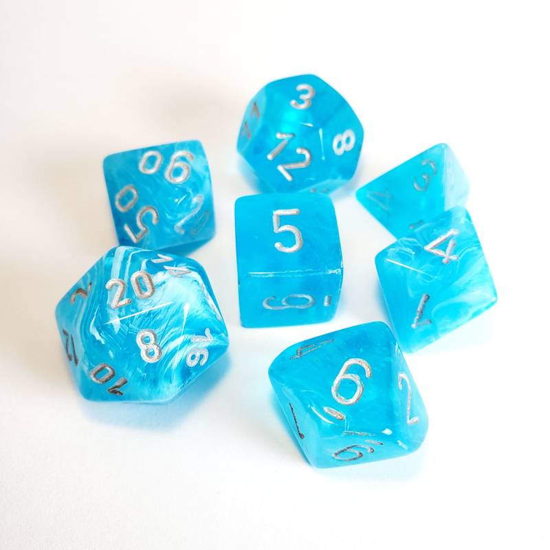 Sada 7 kostek Chessex - Luminary - Sky w/silver - 27566