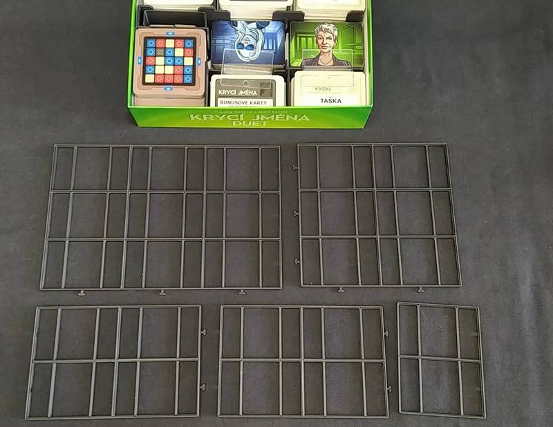 Krycí jména a Duet (INS09) NENÍ HRA! Insert: Codenames a Codenames: Duet