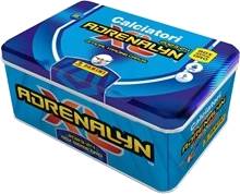 SERIE A 2023/2024 ADRENALYN karty - plechová krabička (hranatá)