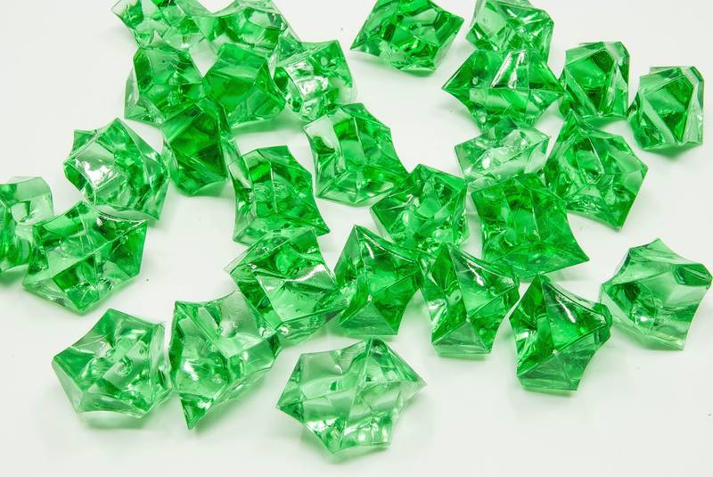 Drahokamy - různé barvy (20ks) Barva: Zelená