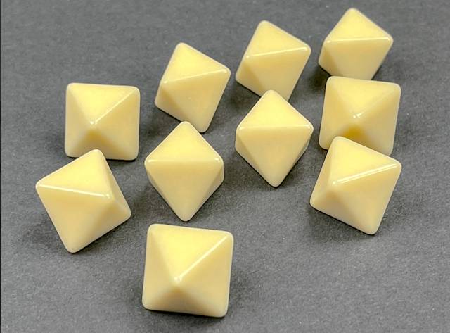 Sada 10 kostek D8 prázdná/blank - slonovinová - 29043